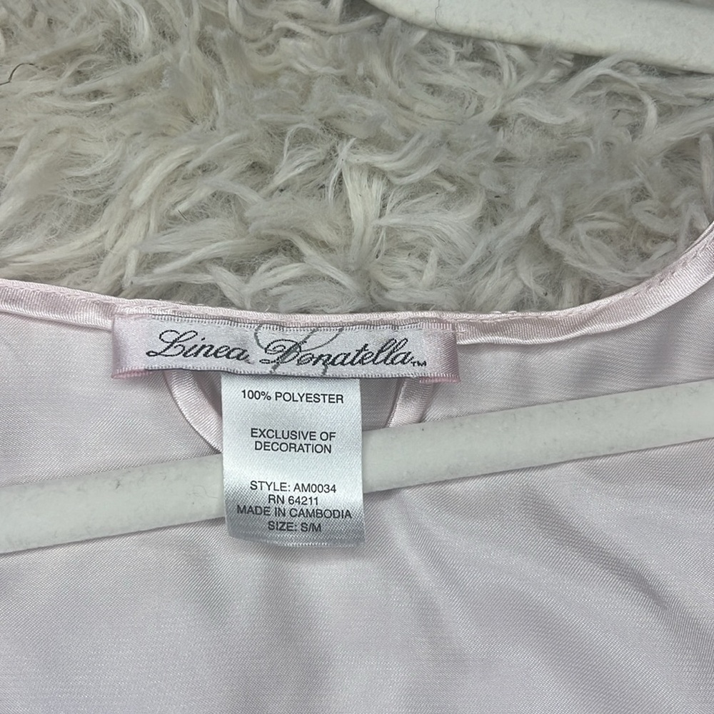 Linea Donatella robe NWT women’s size small/medium with beautiful lace details - Picture 5 of 10